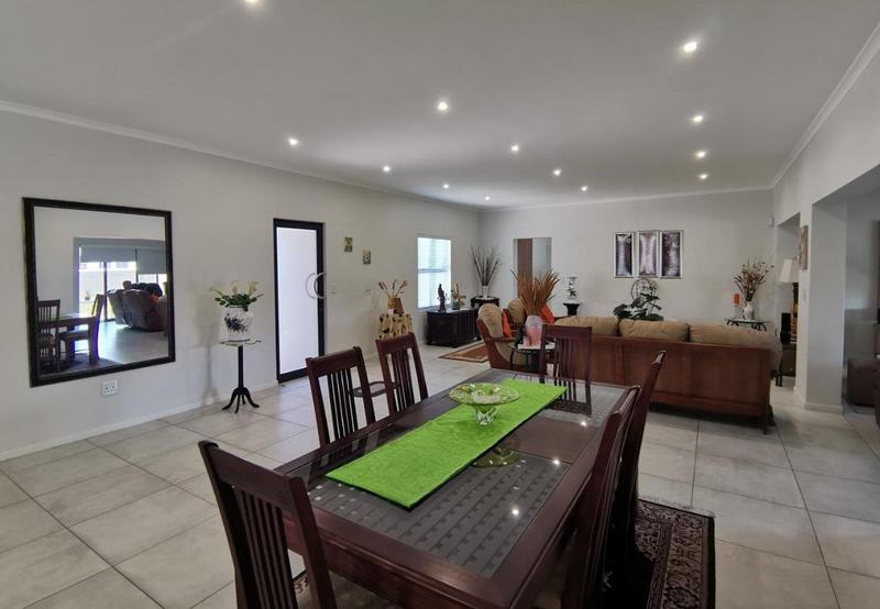 3 Bedroom Property for Sale in Country Club Western Cape